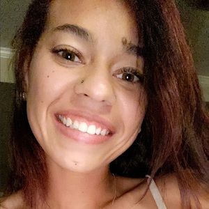 Meet your Posher, Jenessa